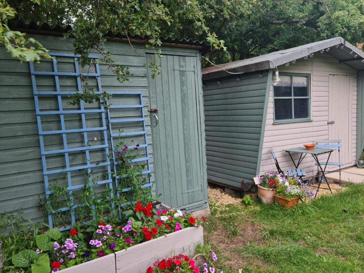 Hotel The Potting Shed Manuden Exteriér fotografie